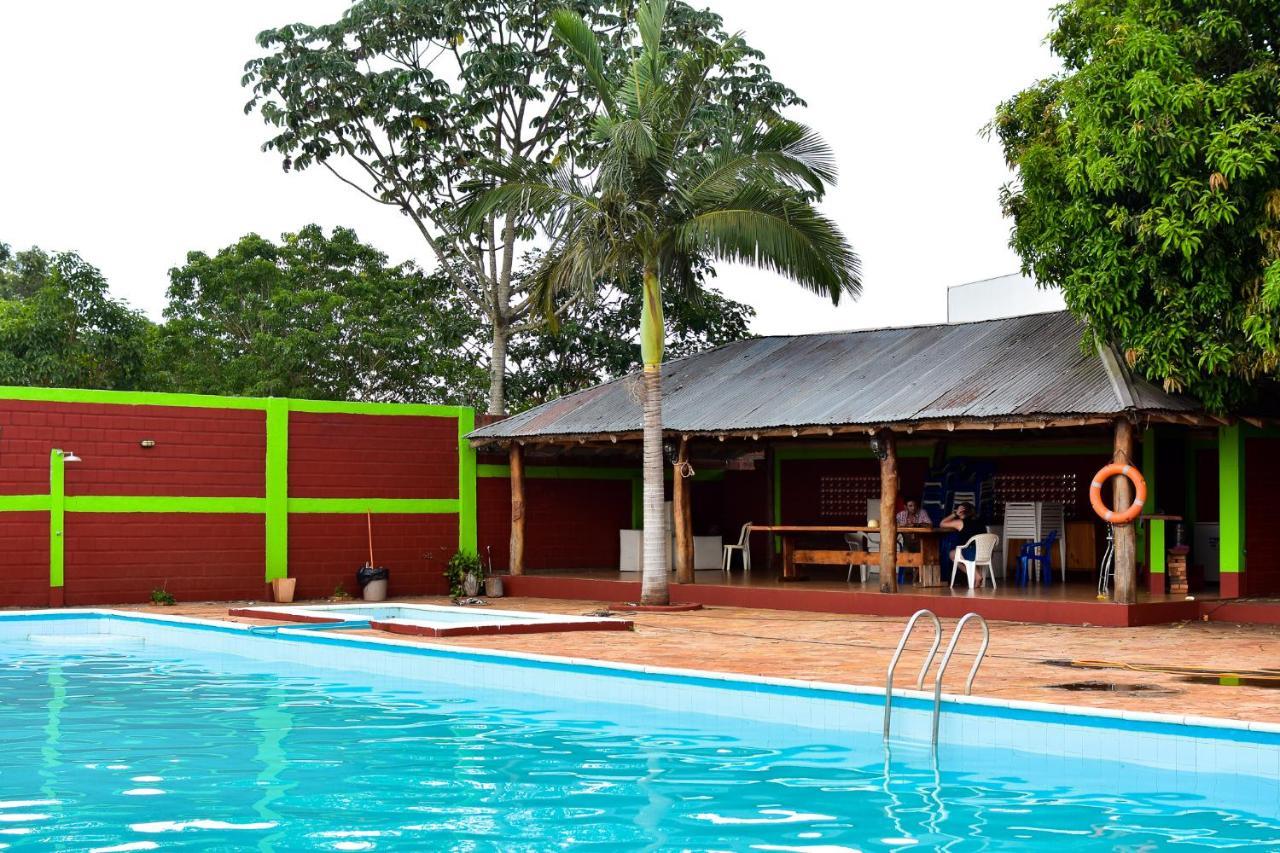 Palmas Park Hotel Y Restaurant Obligado Exterior foto